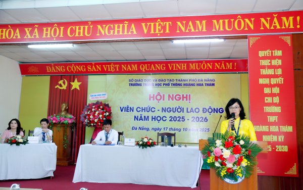 Hội nghị Viên chức, Người lao động trường THPT Hoàng Hoa Thám năm học 2025-2026: Đoàn kết – Dân chủ – Quyết tâm hoàn thành xuất sắc nhiệm vụ