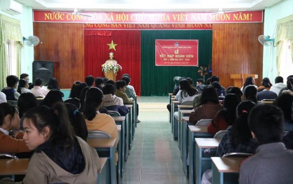 Kết nạp Đoàn viên đợt 1, năm học 2017 – 2018